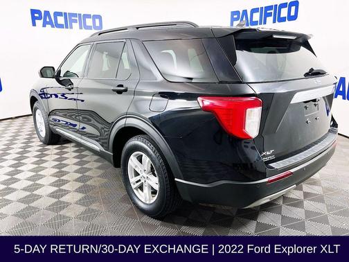 Black Metallic 2022 Ford Explorer XLT