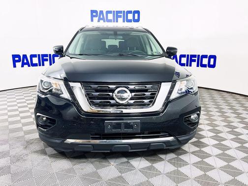 2020 Nissan Pathfinder SV