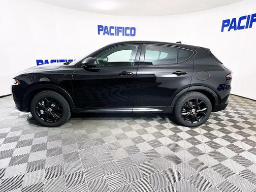 8 BALL 2024 Dodge Hornet R/T