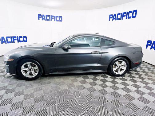 2020 Ford Mustang EcoBoost