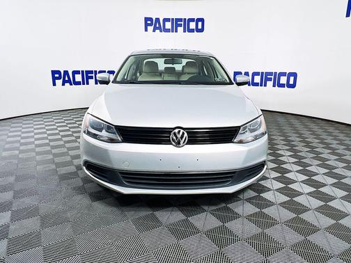 2011 Volkswagen Jetta SE