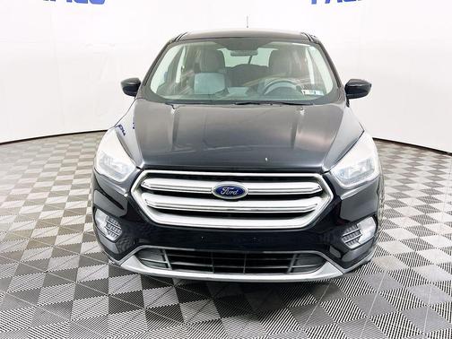 Black Metallic 2019 Ford Escape SE
