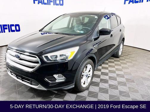Black Metallic 2019 Ford Escape SE