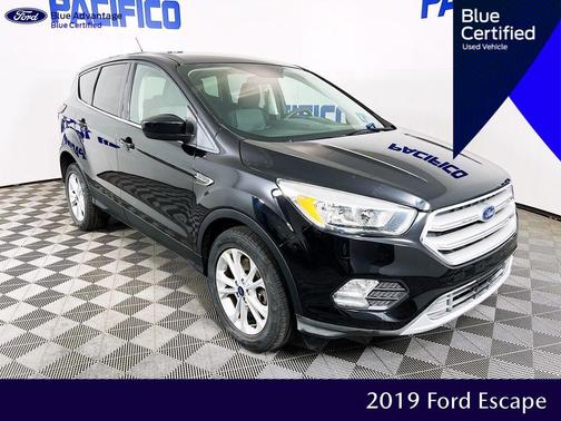 Black Metallic 2019 Ford Escape SE