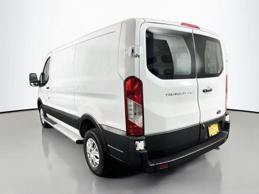 Oxford White 2025 Ford Transit-250 Base