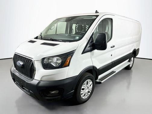 Oxford White 2025 Ford Transit-250 Base