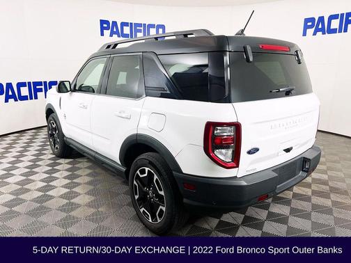 Oxford White 2022 Ford Bronco Sport Outer Banks