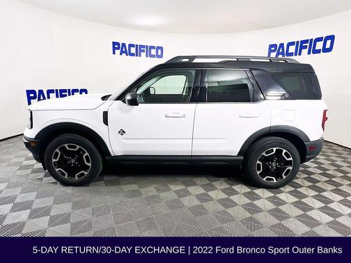 Oxford White 2022 Ford Bronco Sport Outer Banks