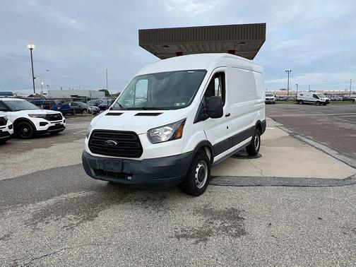2018 Ford Transit-250 130 WB Medium Roof Cargo