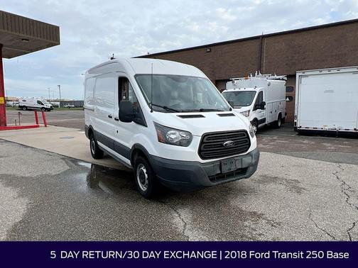 2018 Ford Transit-250 130 WB Medium Roof Cargo