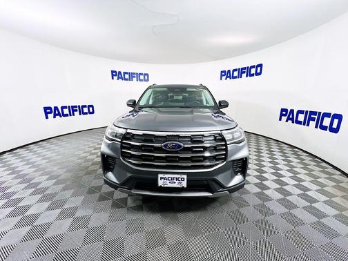 Carbonized Gray Metallic 2026 Ford Explorer Active