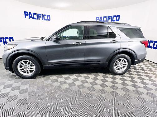 Carbonized Gray Metallic 2026 Ford Explorer Active