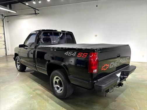 1990 Chevrolet 1500 Reg Cab 117.5'' 454 SS