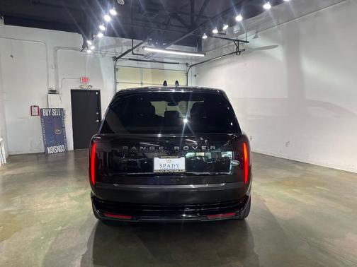 2023 Land Rover Range Rover P400 SE