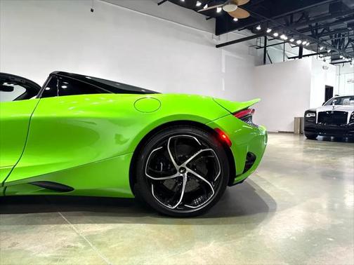2024 McLaren 750S Spider