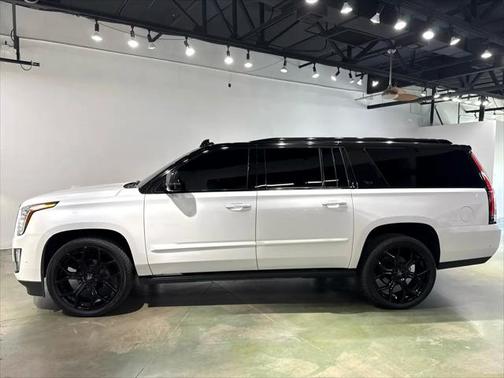 2019 Cadillac Escalade ESV Platinum