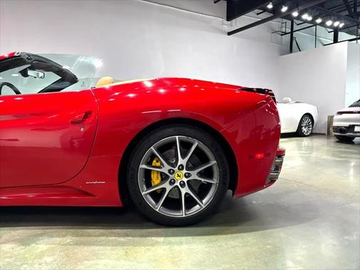 2013 Ferrari California Base
