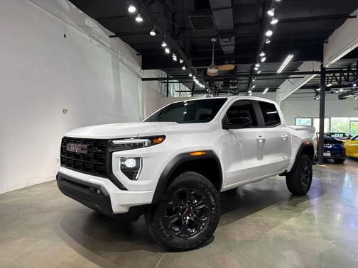 2025 GMC Canyon Elevation