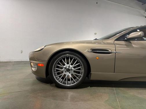 2003 Aston Martin V12 Vanquish Base
