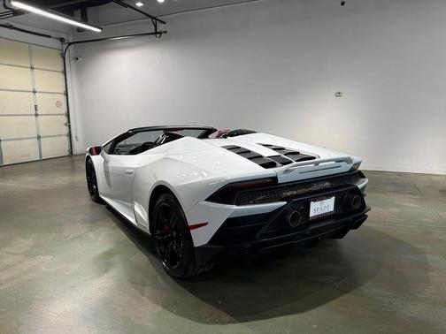 2021 Lamborghini Huracan EVO Spyder