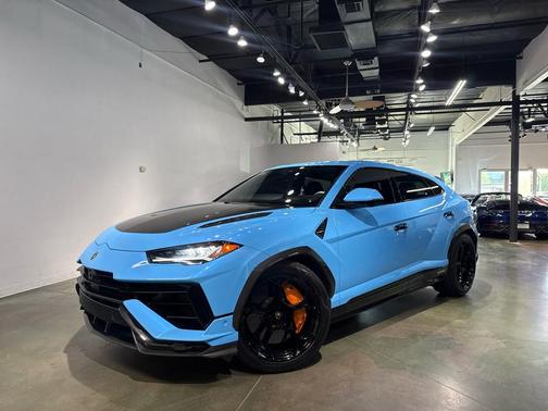 2023 Lamborghini Urus Performante