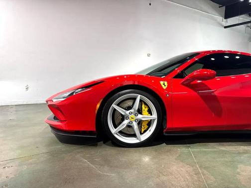 2021 Ferrari F8 Tributo Base