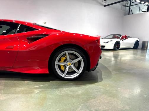 2021 Ferrari F8 Tributo Base