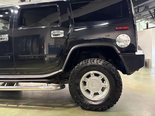 2004 Hummer H2 Base