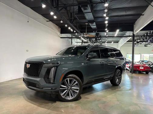 2025 Cadillac Escalade Sport