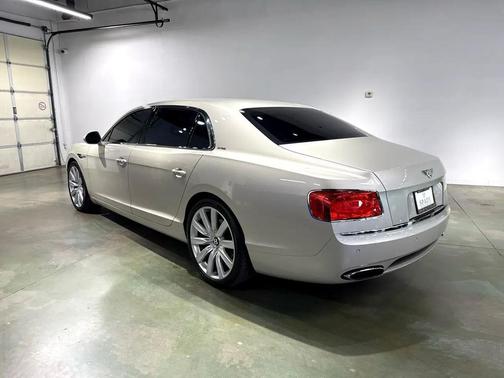 2014 Bentley Flying Spur Base