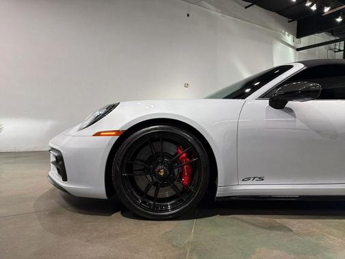 2024 Porsche 911 Targa 4