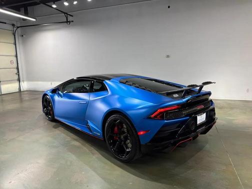 2021 Lamborghini Huracan EVO Coupe