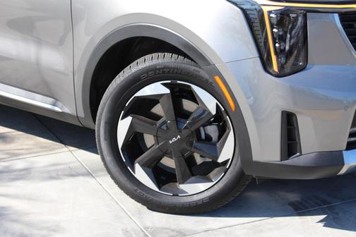 2025 Kia Sorento Hybrid EX