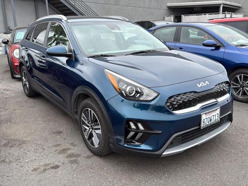 2022 Kia Niro LXS SE