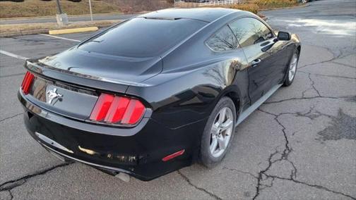 2017 Ford Mustang V6