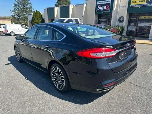2017 Ford Fusion SE