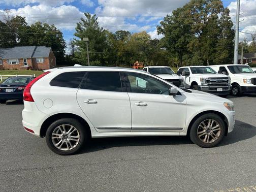 2016 Volvo XC60 T5 Premier