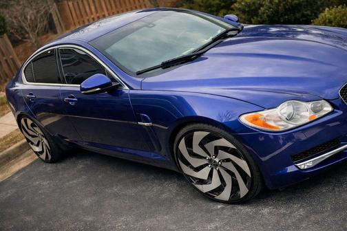 2010 Jaguar XF Premium Luxury