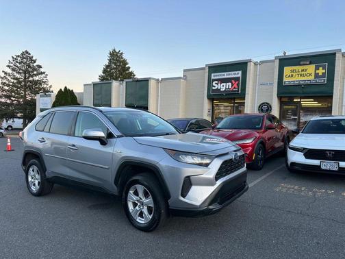 2019 Toyota RAV4 Hybrid LE