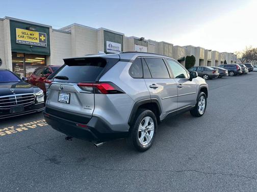 2019 Toyota RAV4 Hybrid LE