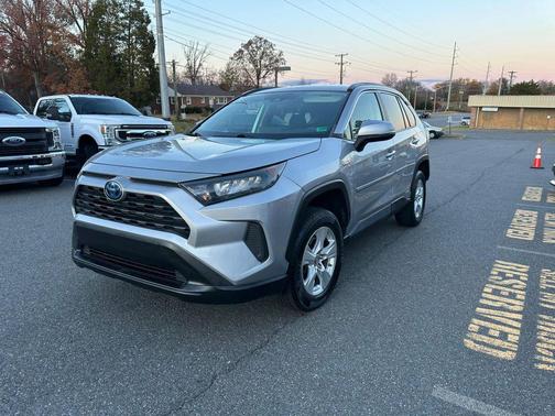 2019 Toyota RAV4 Hybrid LE