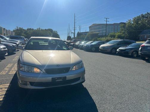 2001 Lexus ES 300 Base