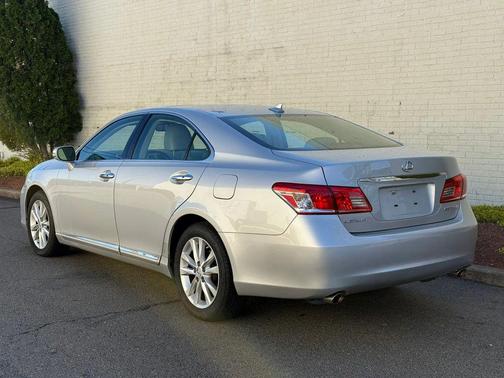 2010 Lexus ES 350 Base