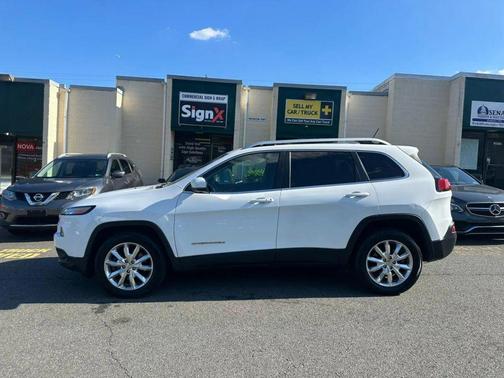 2015 Jeep Cherokee Sport