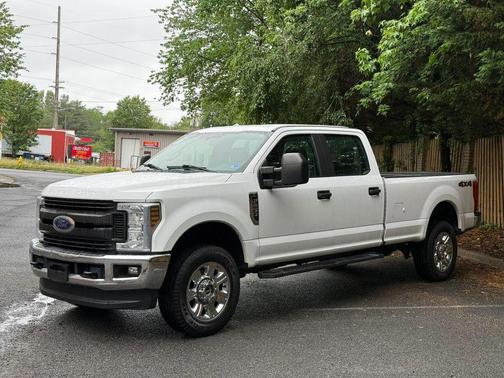 Oxford White 2019 Ford F-250 XL