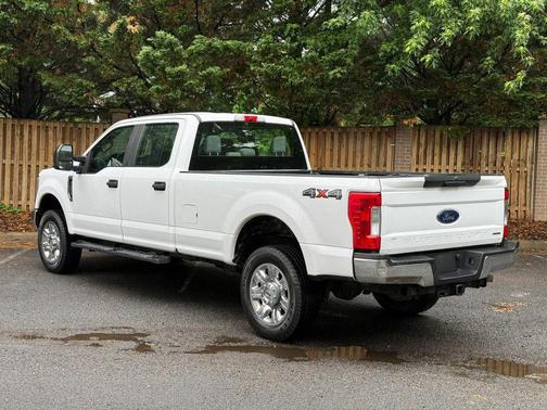 Oxford White 2019 Ford F-250 XL