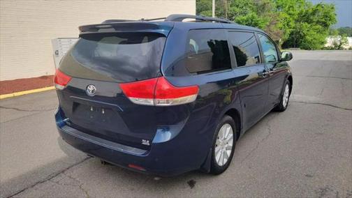 2012 Toyota Sienna XLE