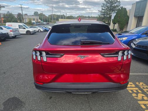 2022 Ford Mustang Mach-E Select