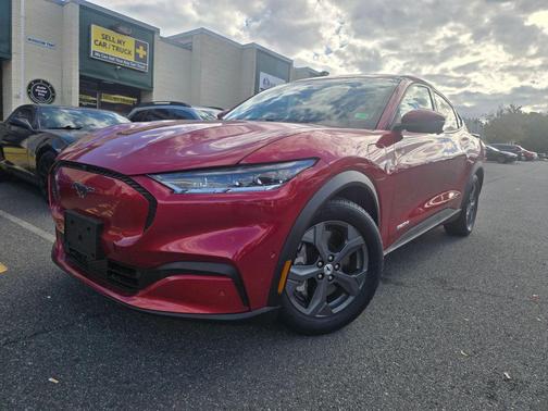 2022 Ford Mustang Mach-E Select