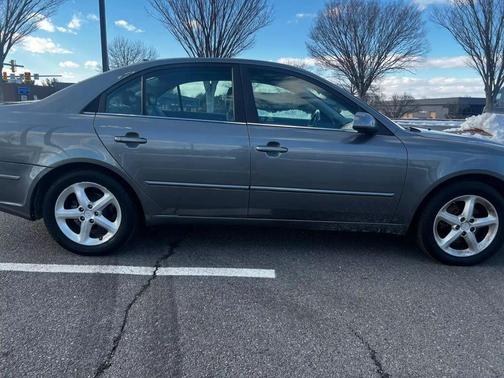 2010 Hyundai SONATA SE